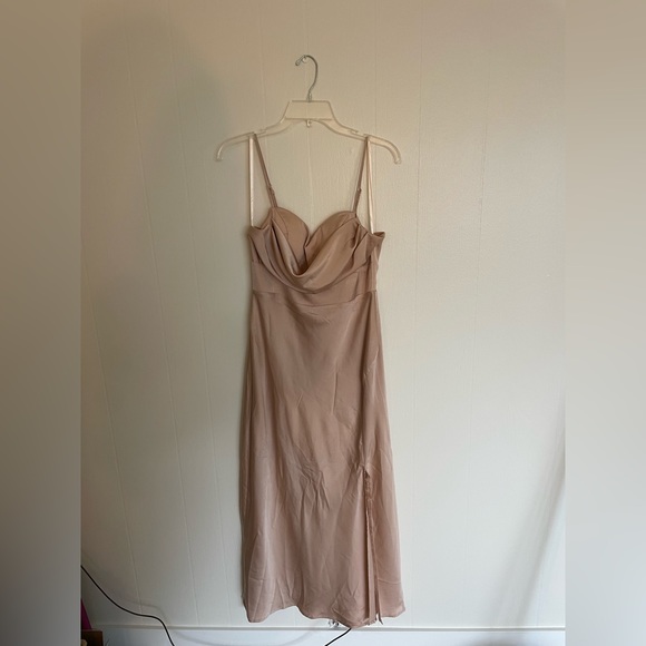 Selfie Leslie Dresses & Skirts - Selfie Leslie Giorgette Side Split MIDI Dress Champagne